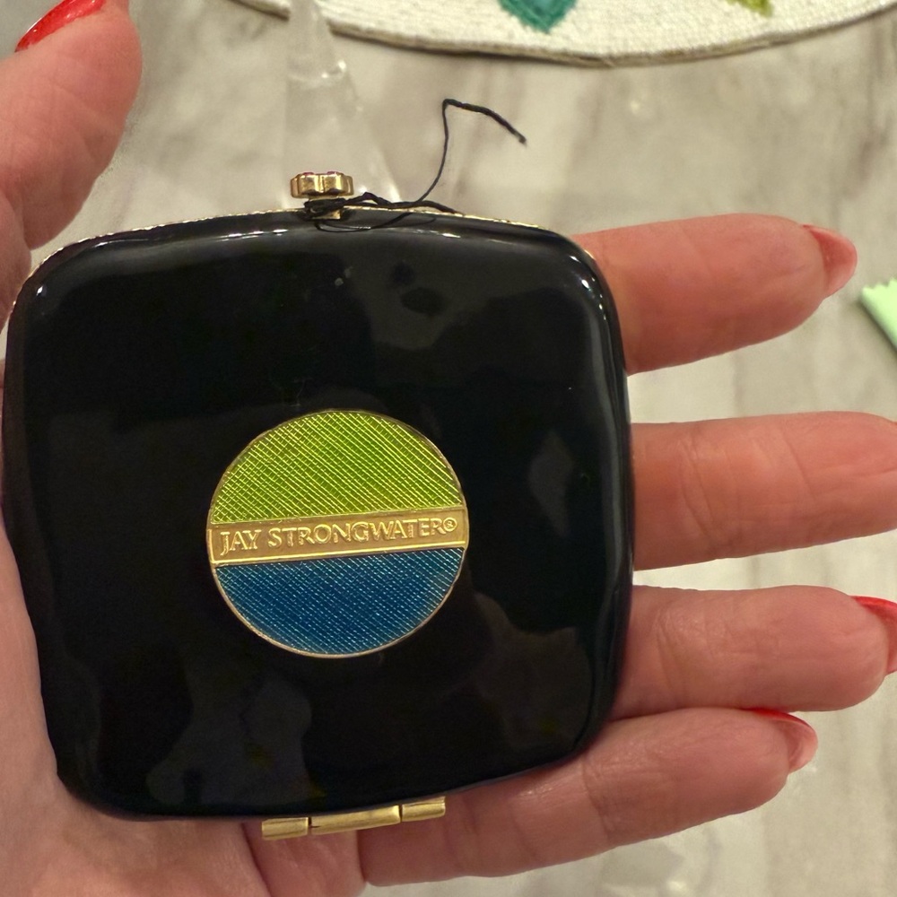Jay Strongwater Skull Compact Mirror - Picture 2 of 7